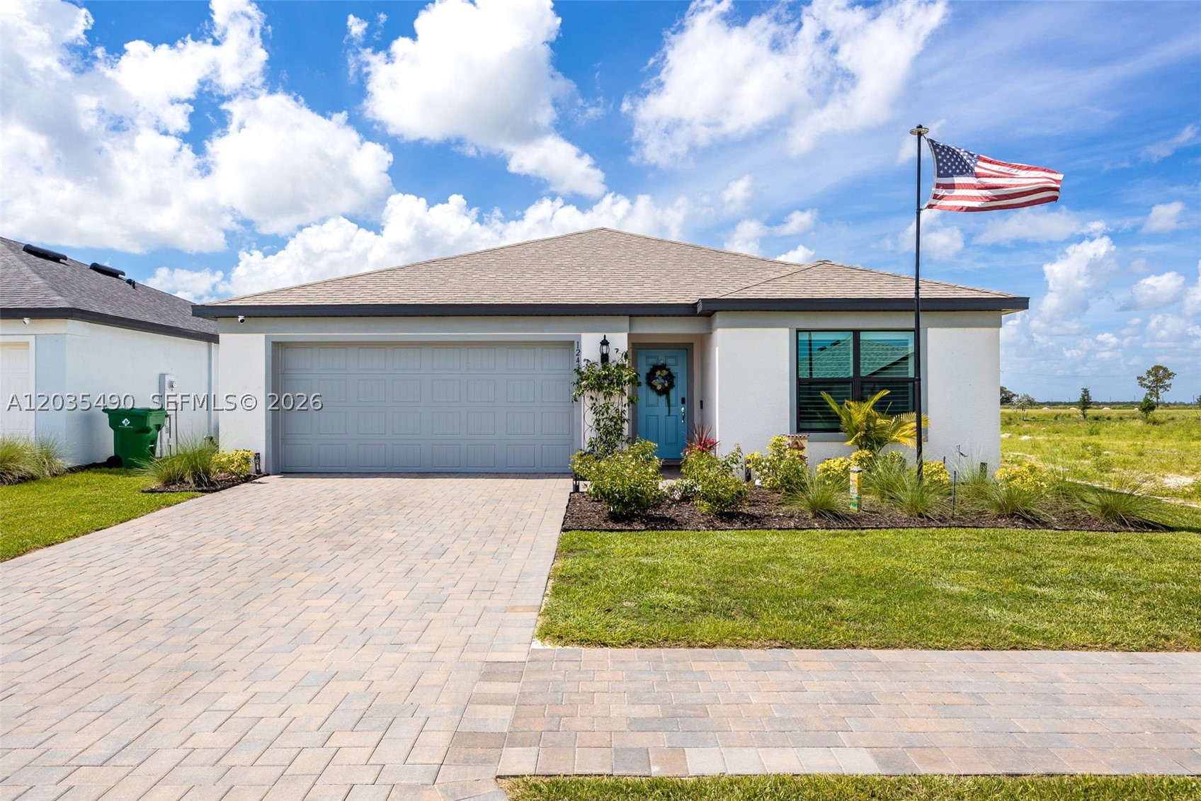 1243 Caloosa Cove Dr — photo