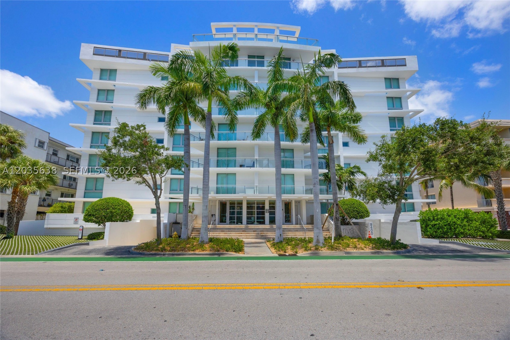 9400 W Bay Harbor Dr 101 — photo