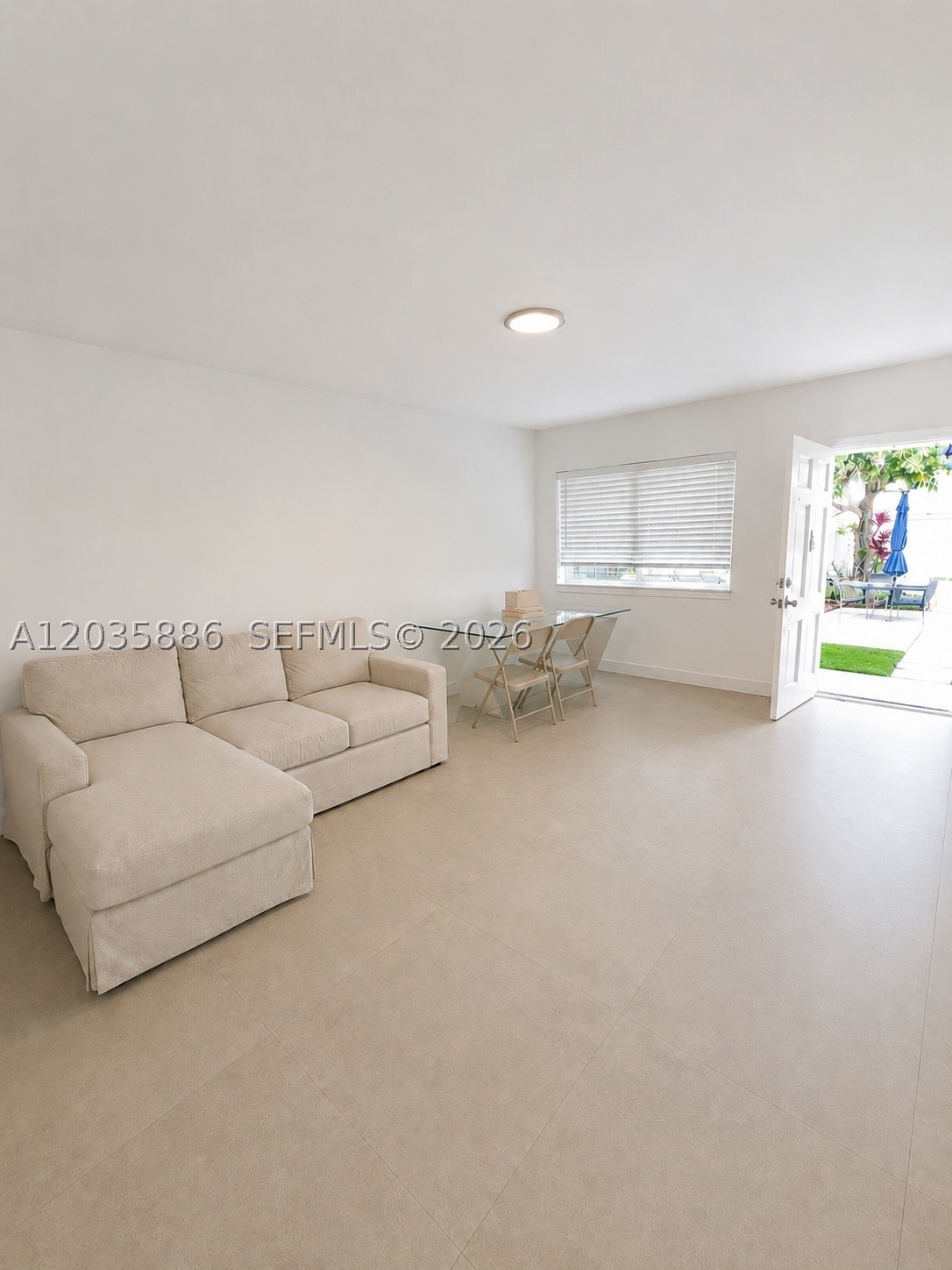 467 Golden Isles Dr 110 — photo