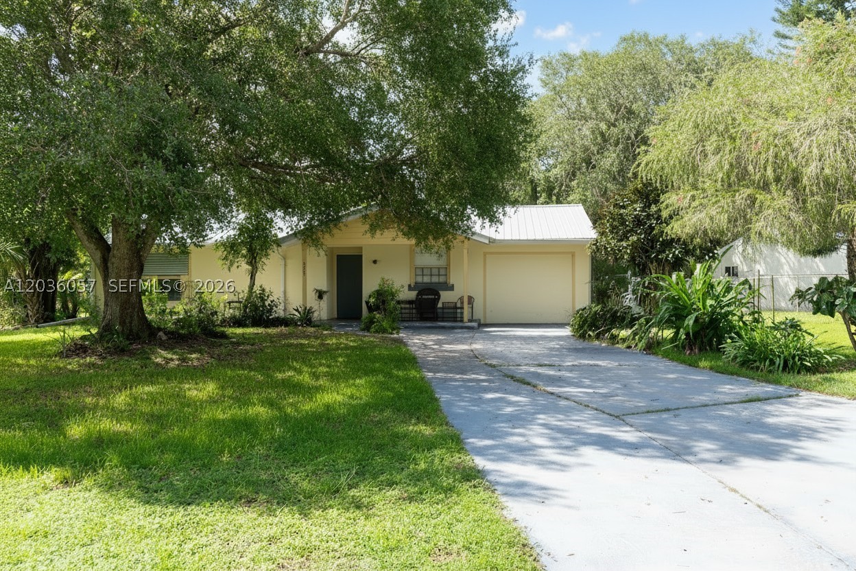 4001 Bishop Circle — photo