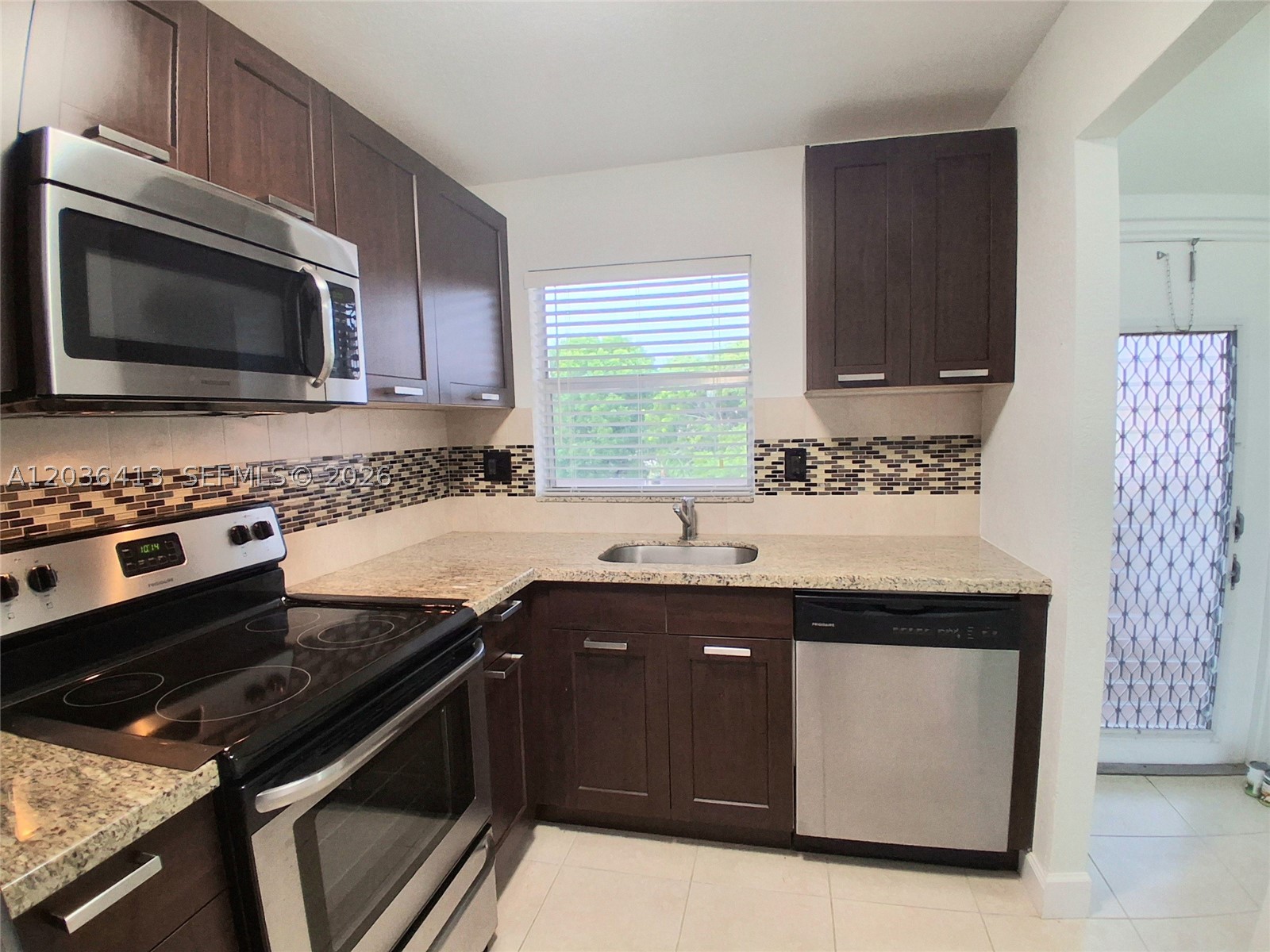 9460 Sunrise Lakes Blvd 309 — photo