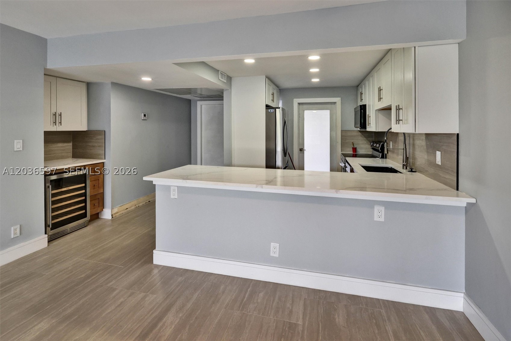 2940 N Course Dr 311 — photo