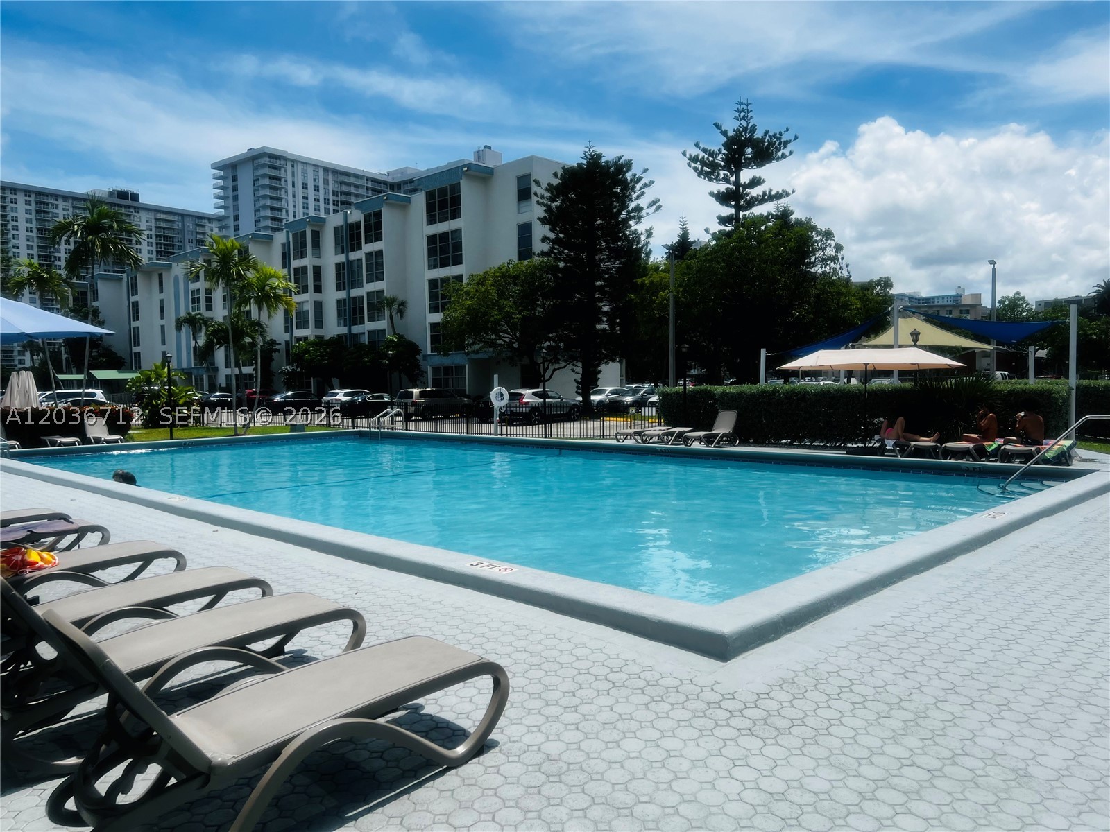 17570 Atlantic Blvd 206 — photo