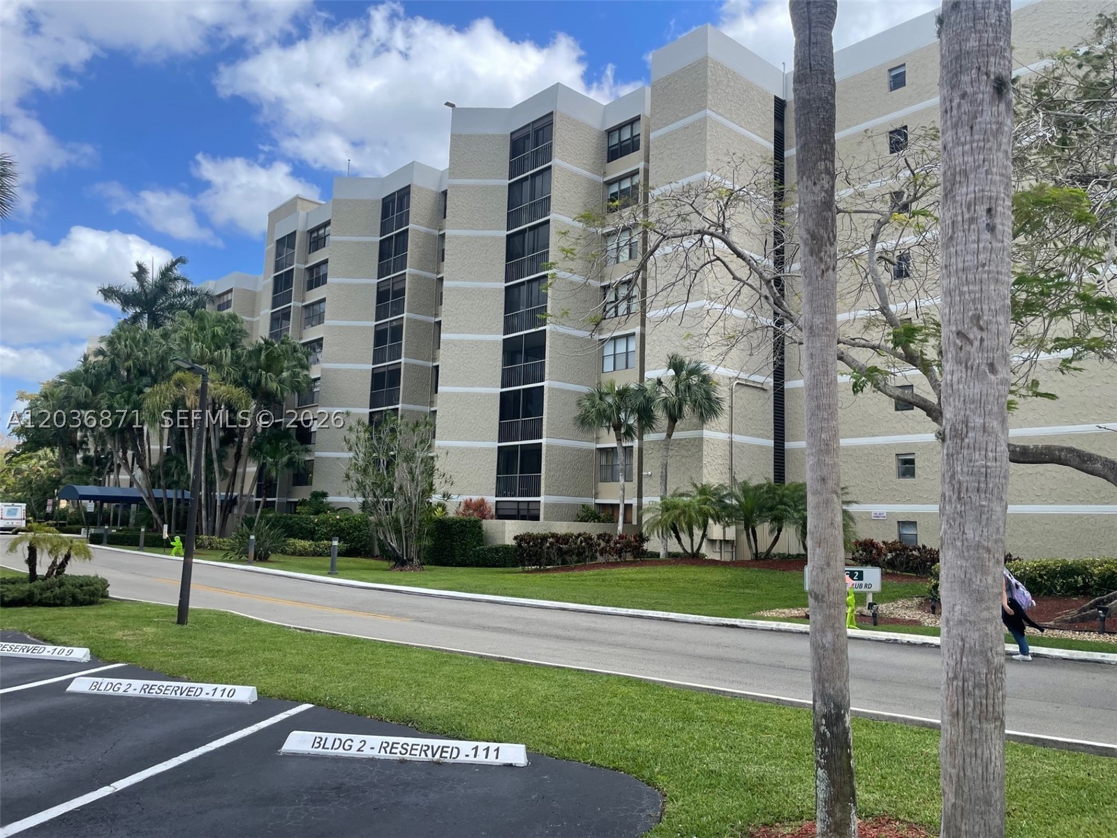 16300 Golf Club Rd 508 — photo