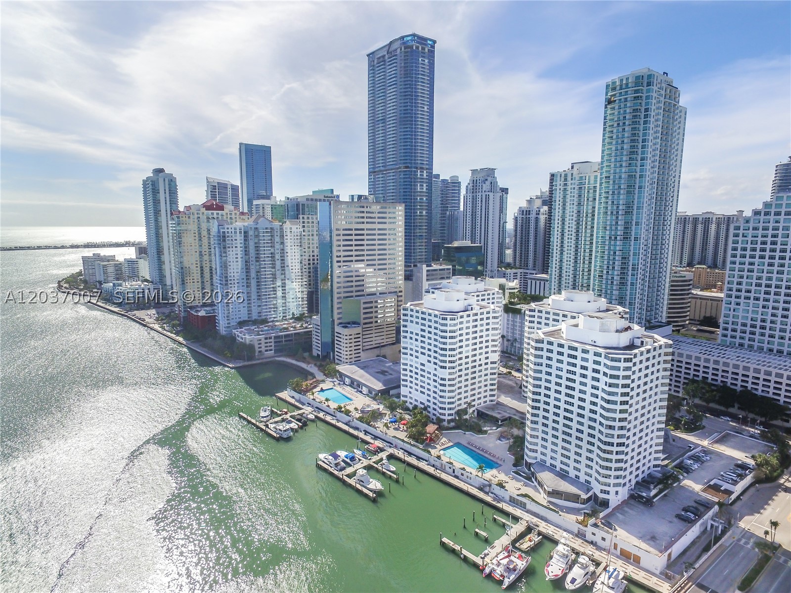 905 Brickell Bay Dr 623 — photo