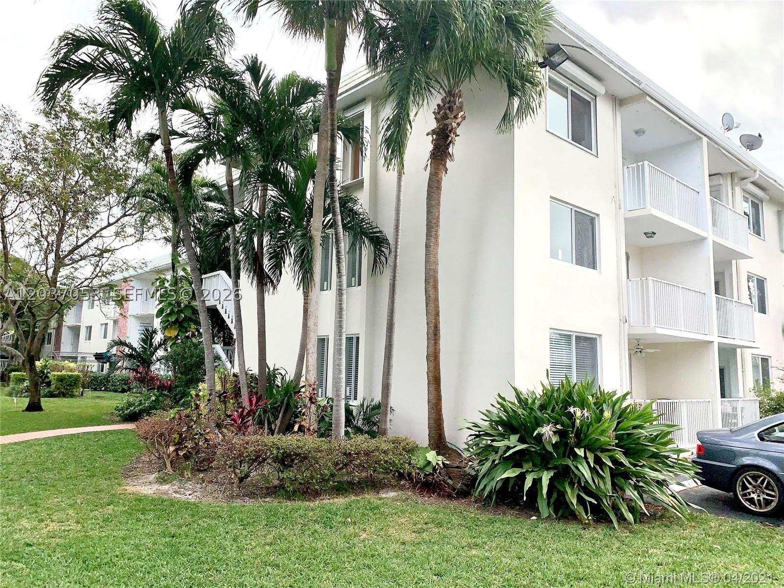 240 Galen Dr 214 — photo