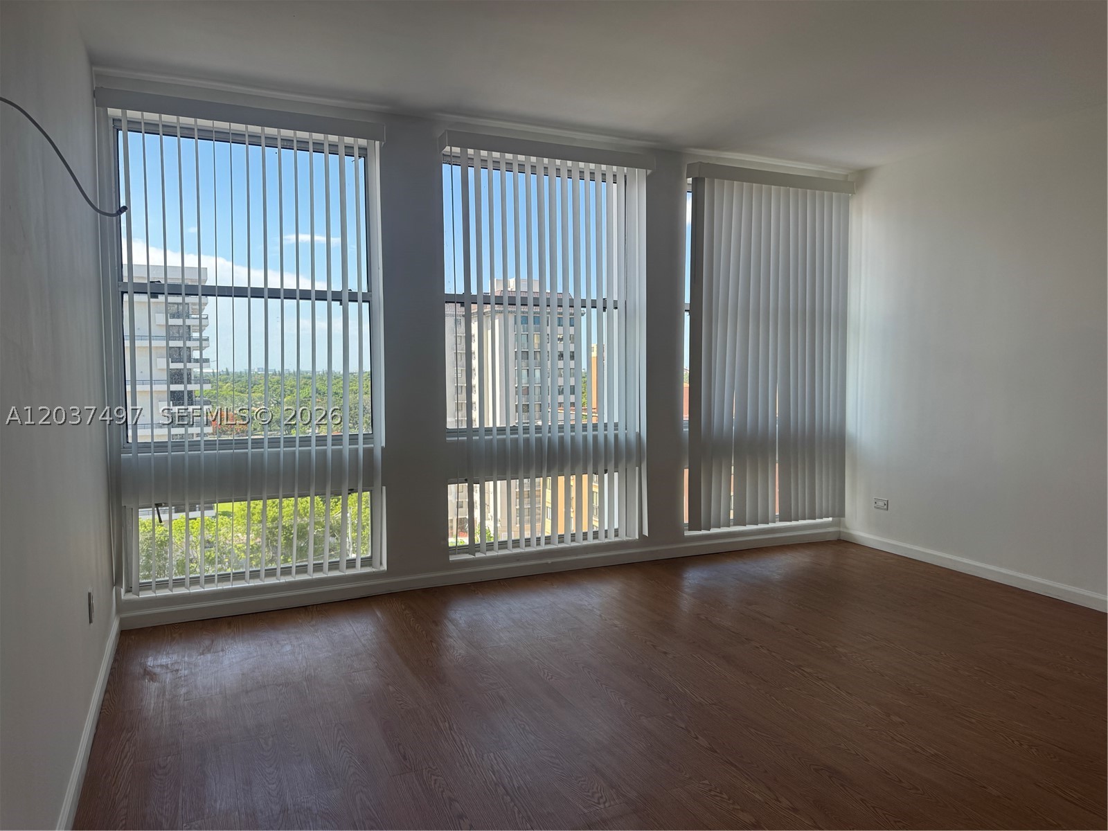 700 Biltmore Way 916 — photo