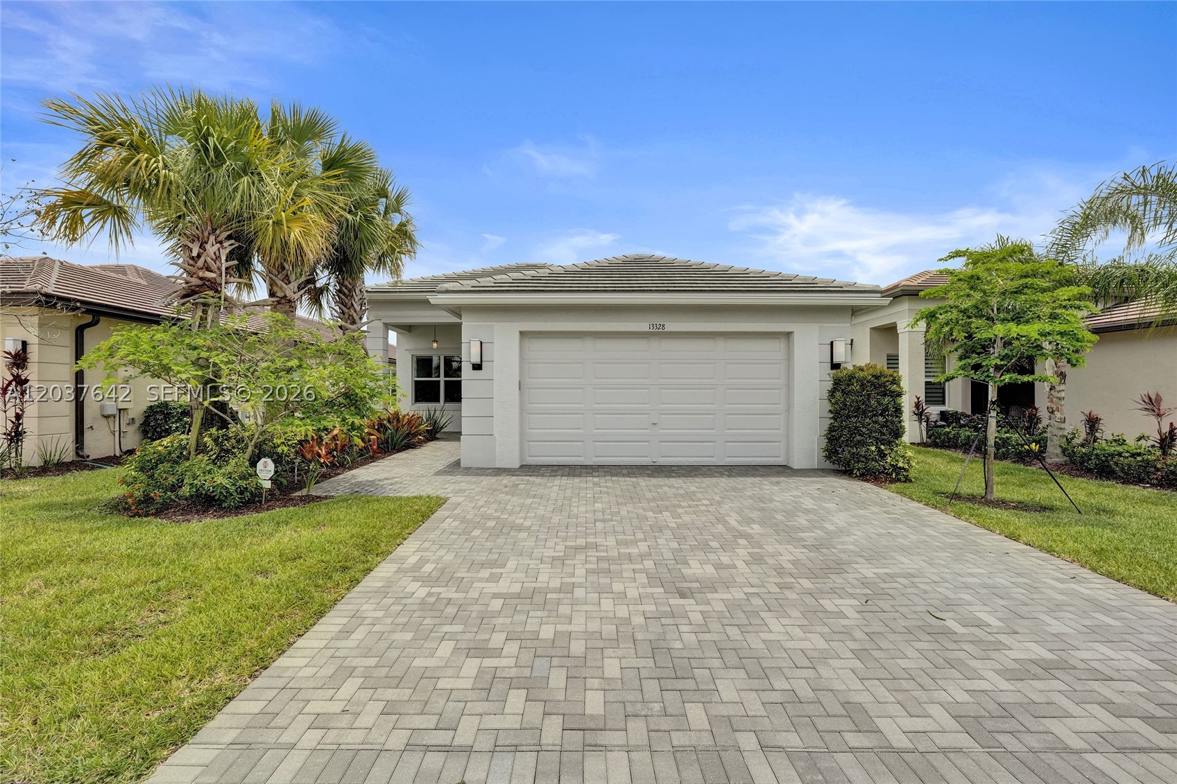 13328 SW River Rock Rd — photo