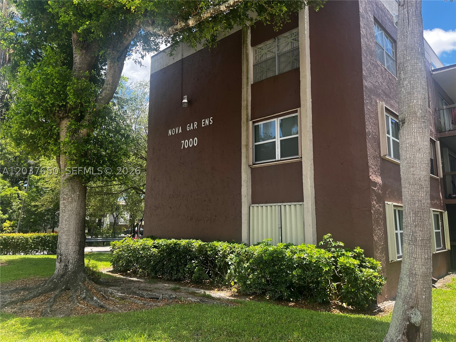 7000 Nova Dr 103E — photo