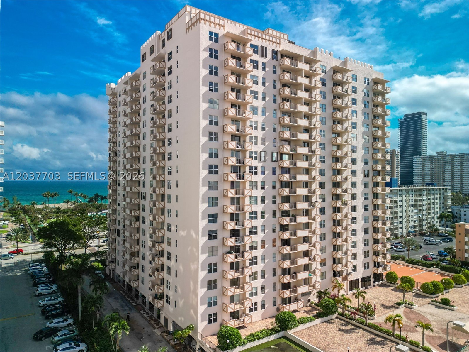 1865 S Ocean Dr 16B — photo