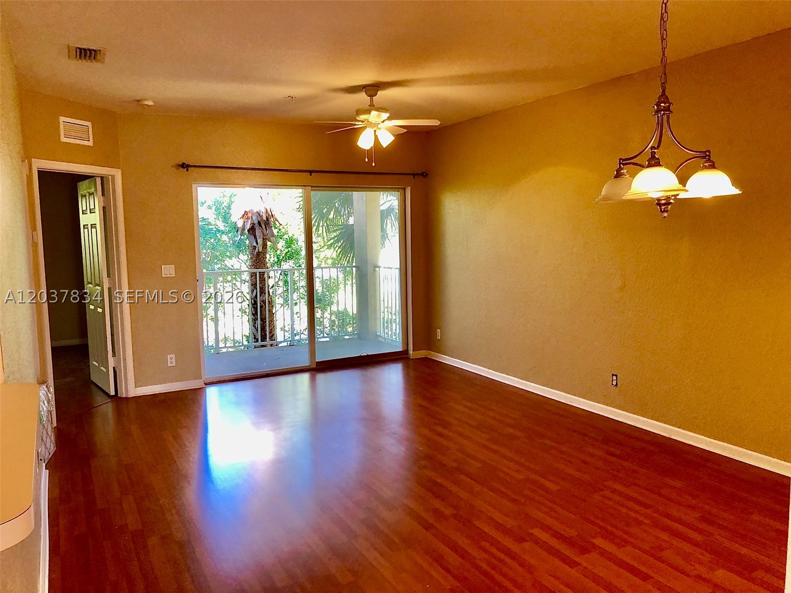 1165 Golden Lakes Blvd 1226 — photo