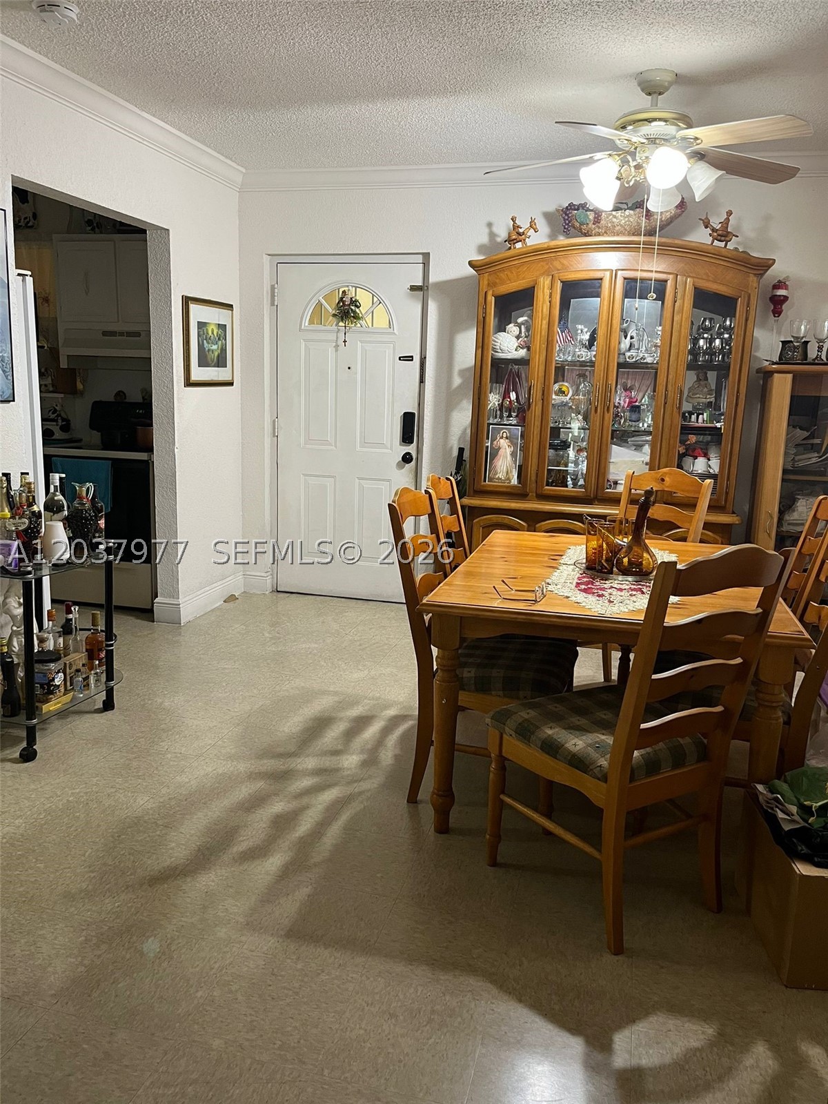 525 W 69th St 207 — photo