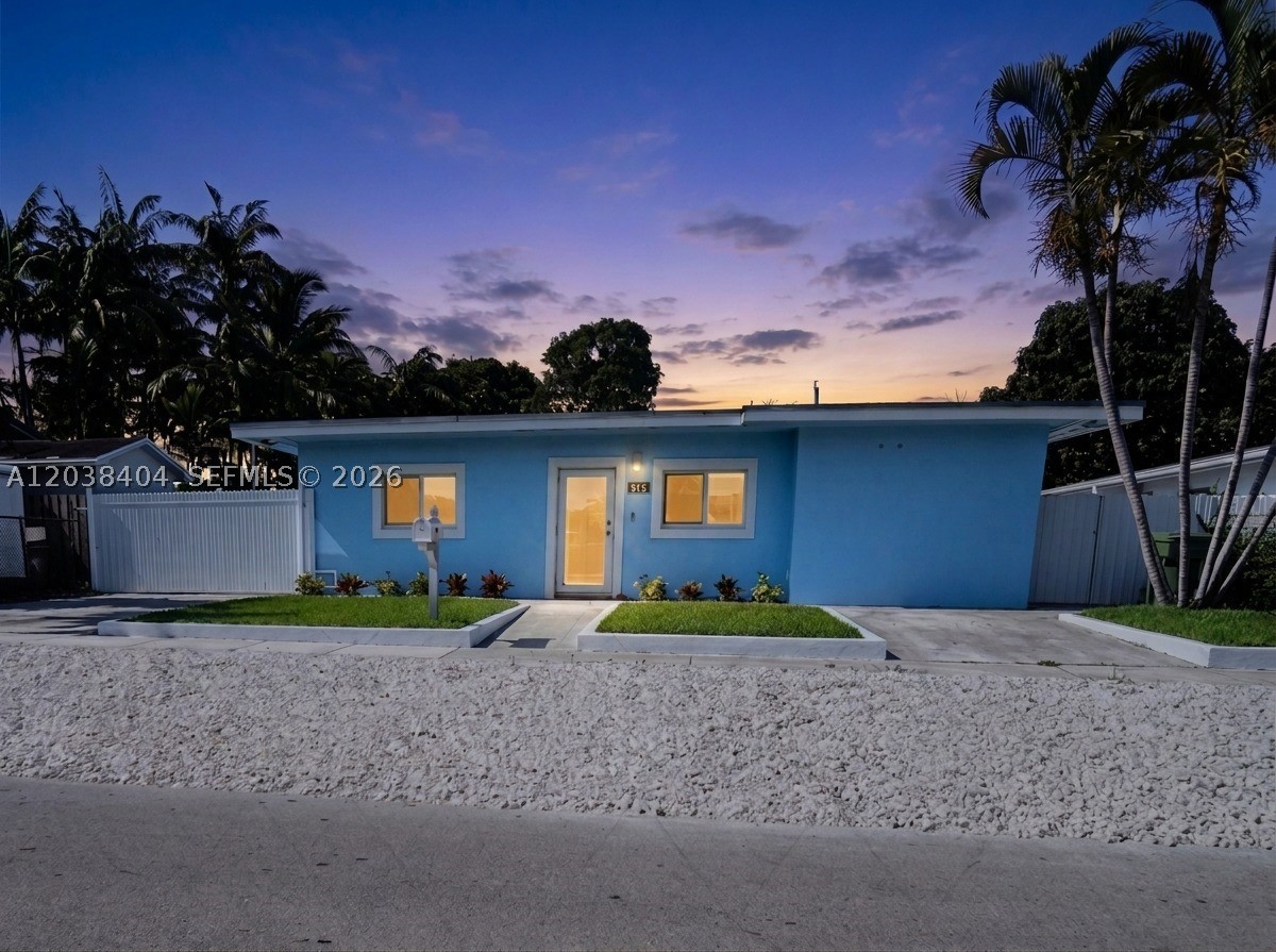 572 E 38th Street, Hialeah, FL 33013 — photo 2