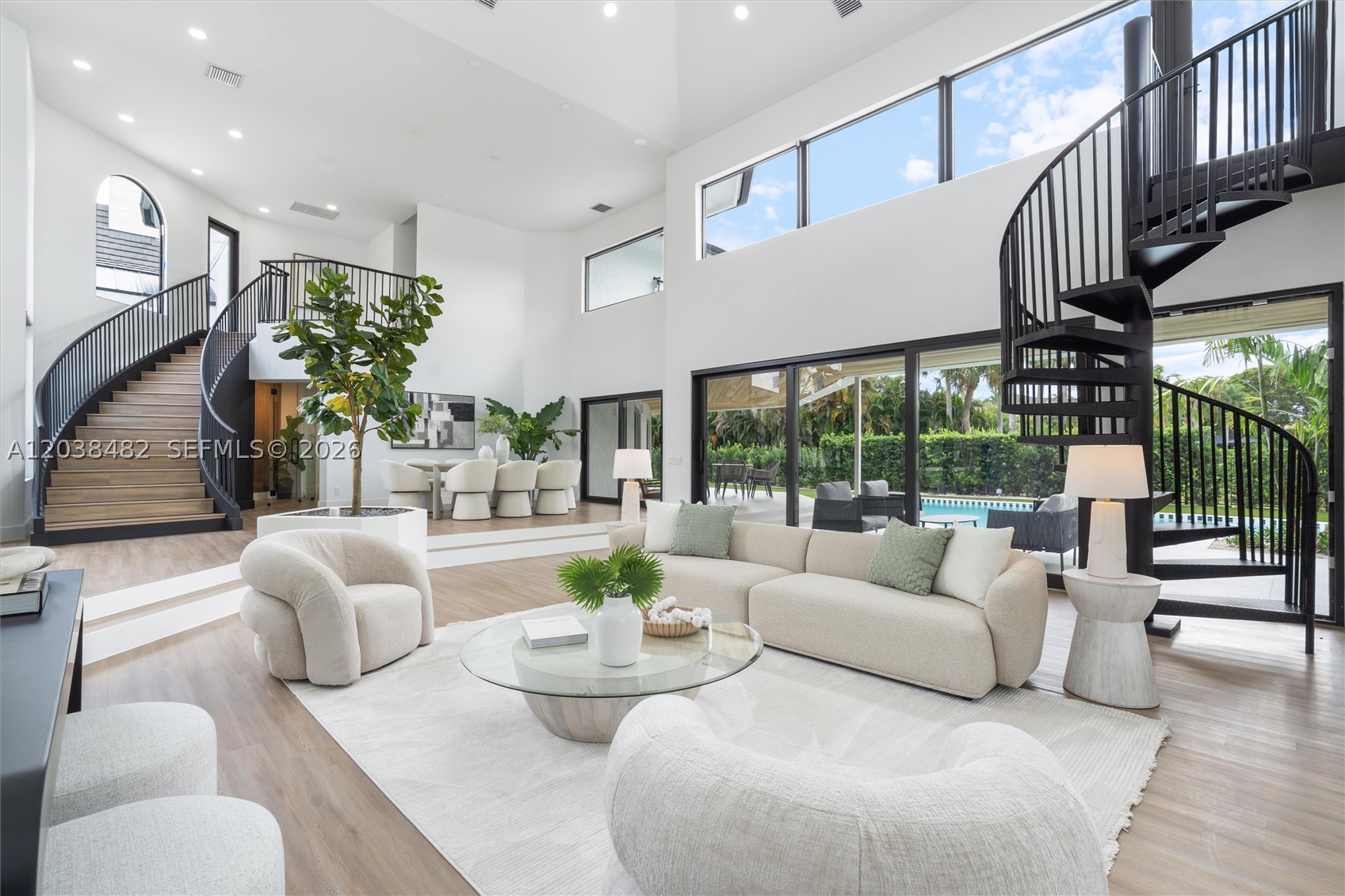 7190 Valencia Dr — photo