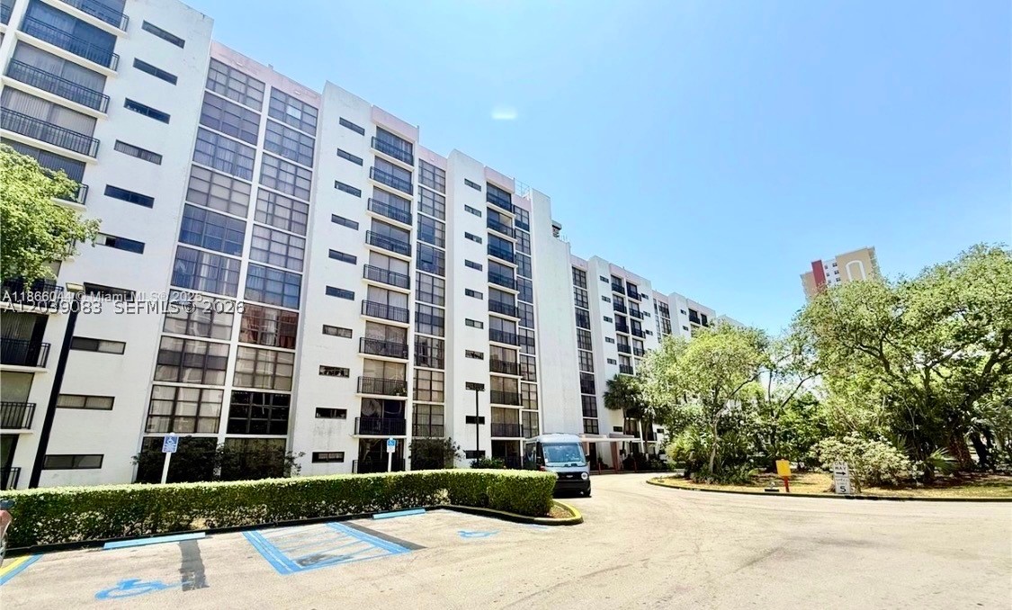 16909 N Bay Rd 116 — photo