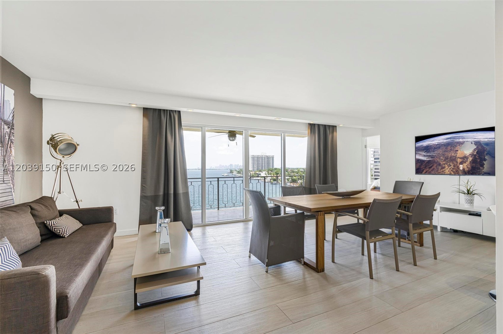 11111 Biscayne Blvd 8C — photo