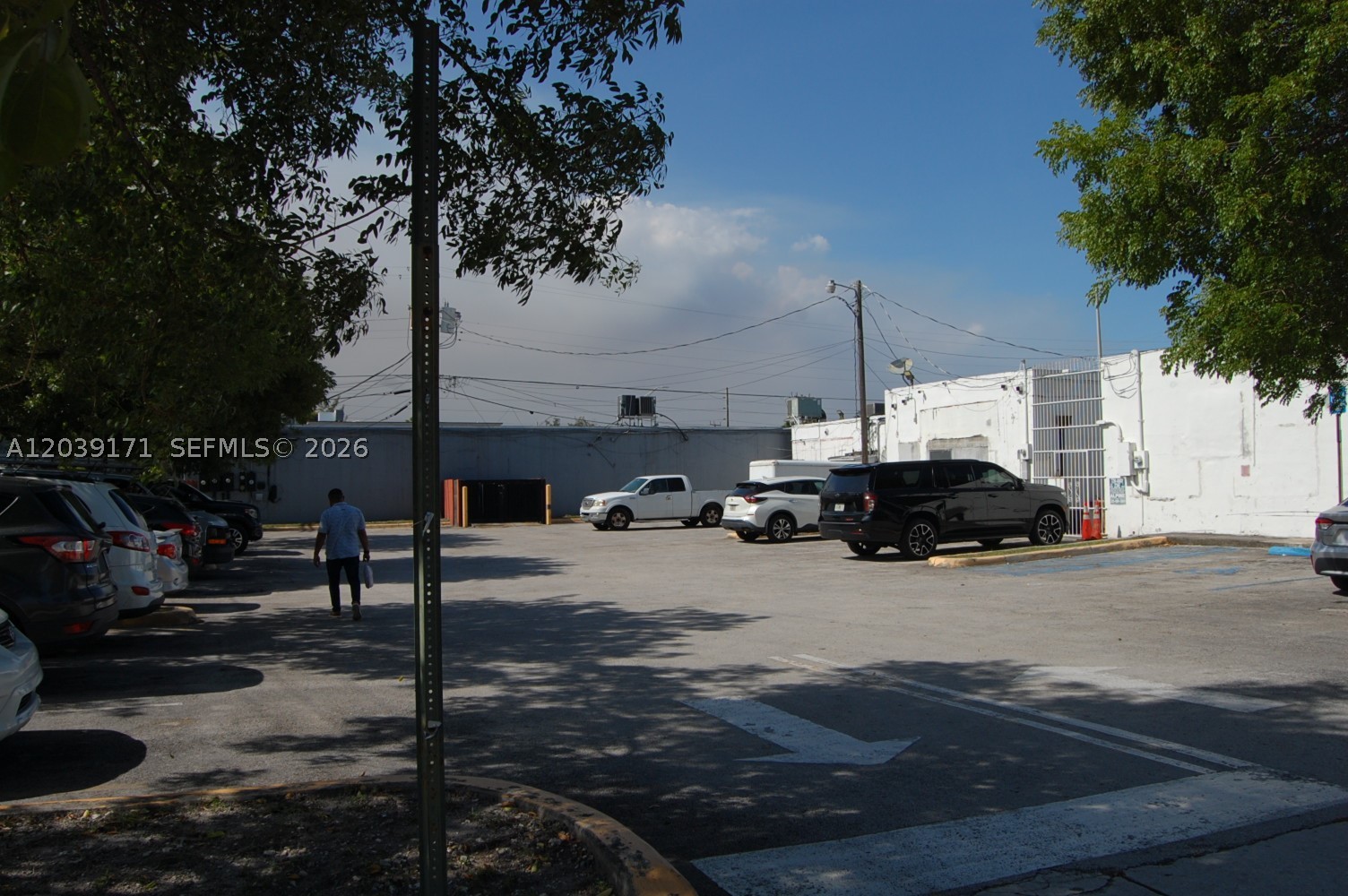 1900 e 4th Avenue, Hialeah, FL 33010 — photo 2