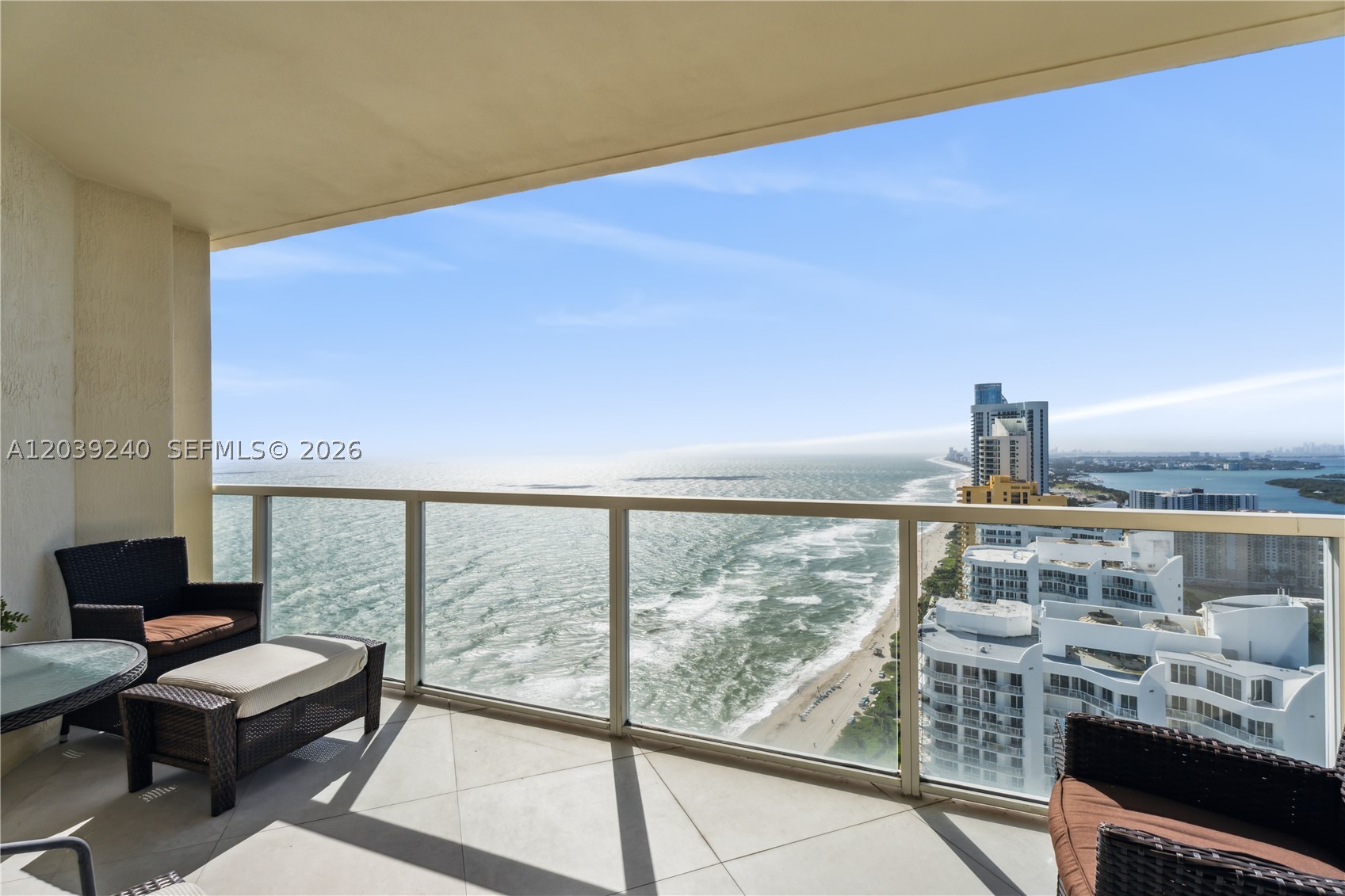 16699 Collins Ave+ONE Self Parking 4110 — photo