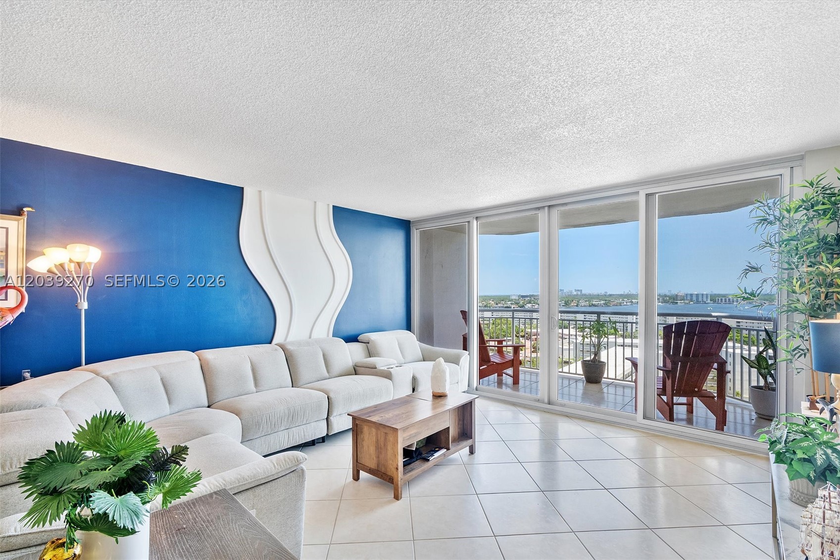 18031 Biscayne Blvd 1401 — photo