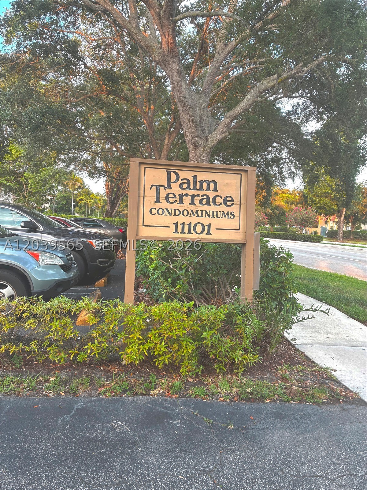11101 Royal Palm Blvd 214 — photo
