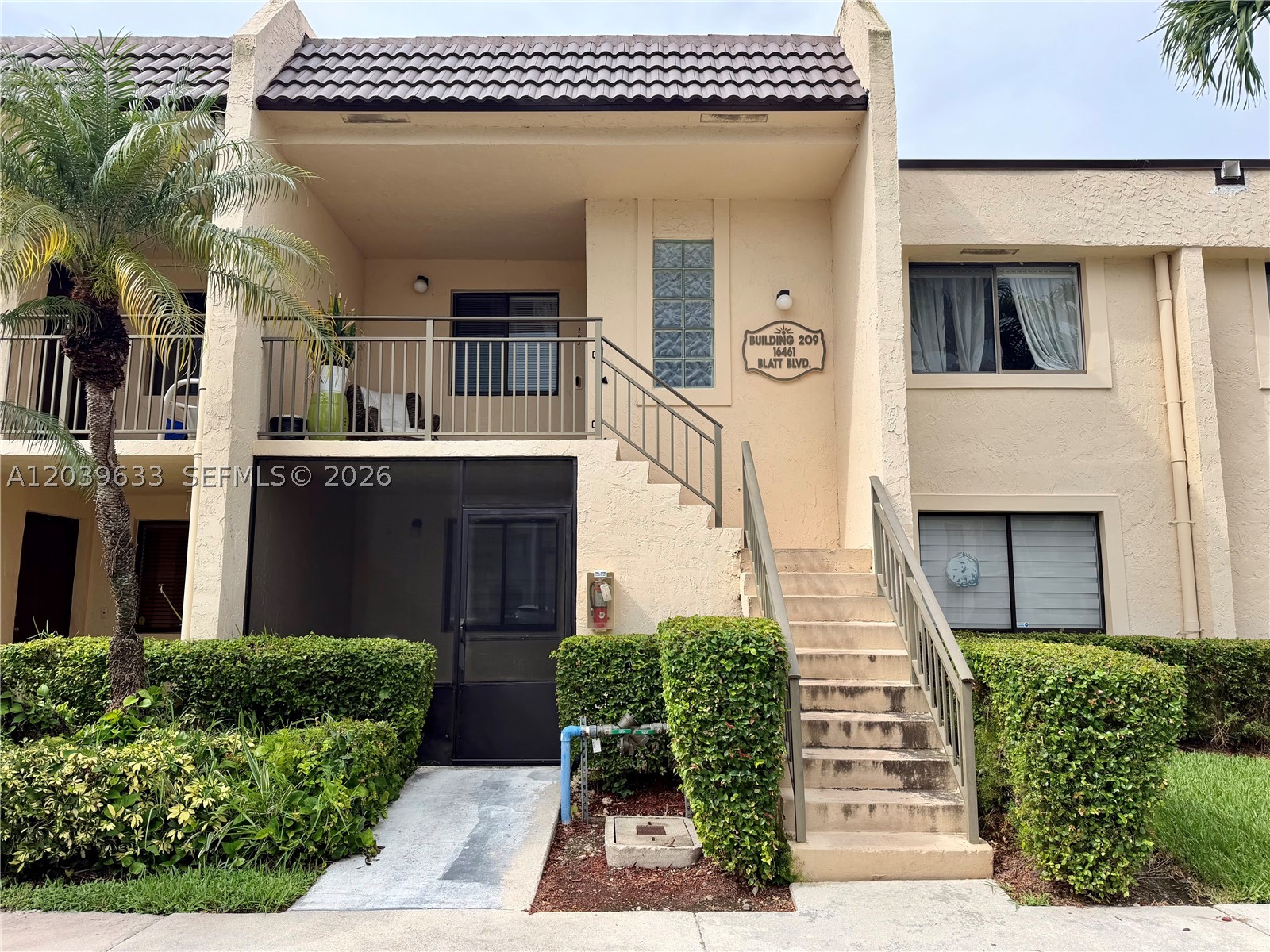 16461 Blatt Blvd 103 — photo