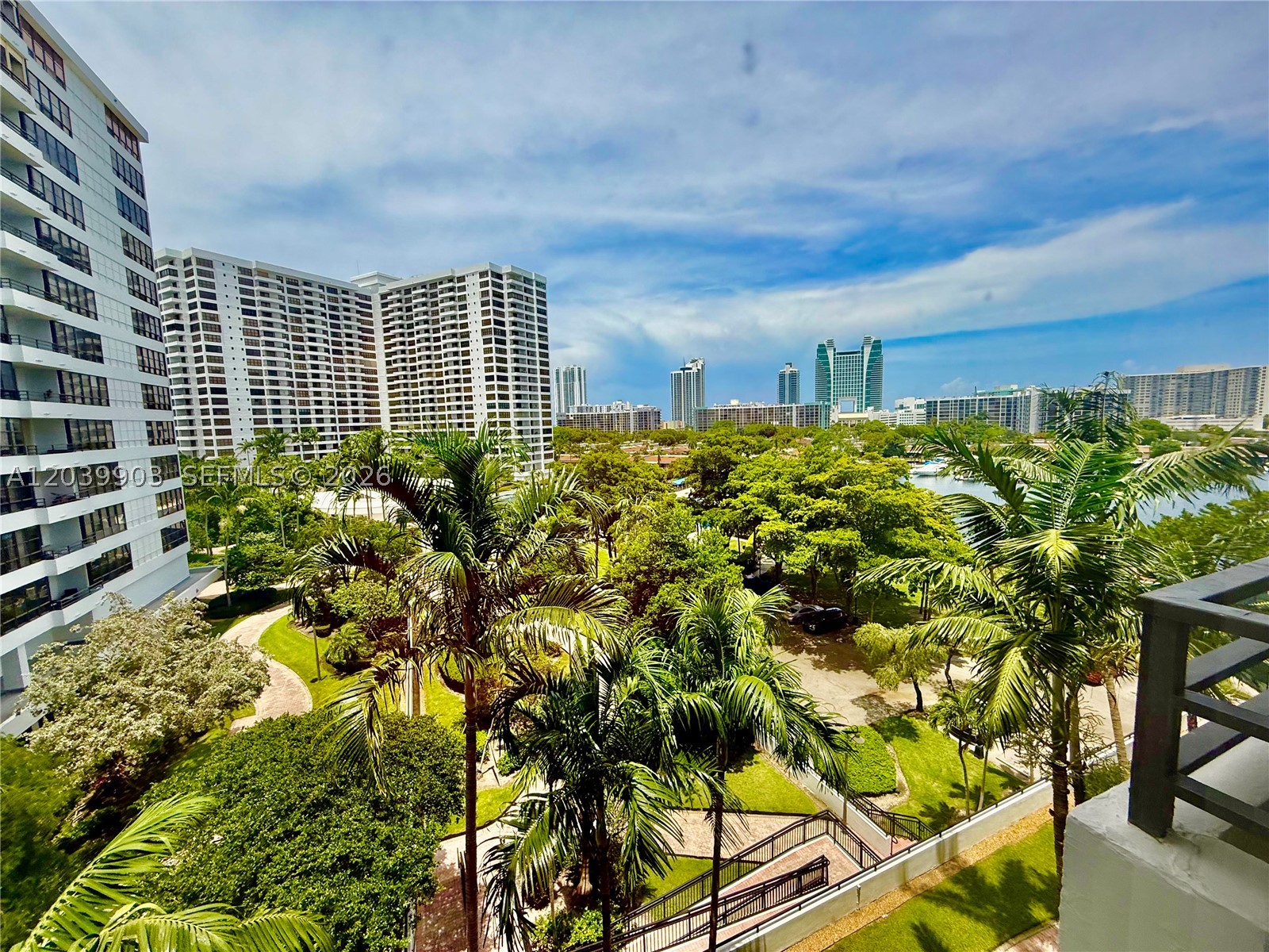 500 Three Islands Blvd 421 — photo
