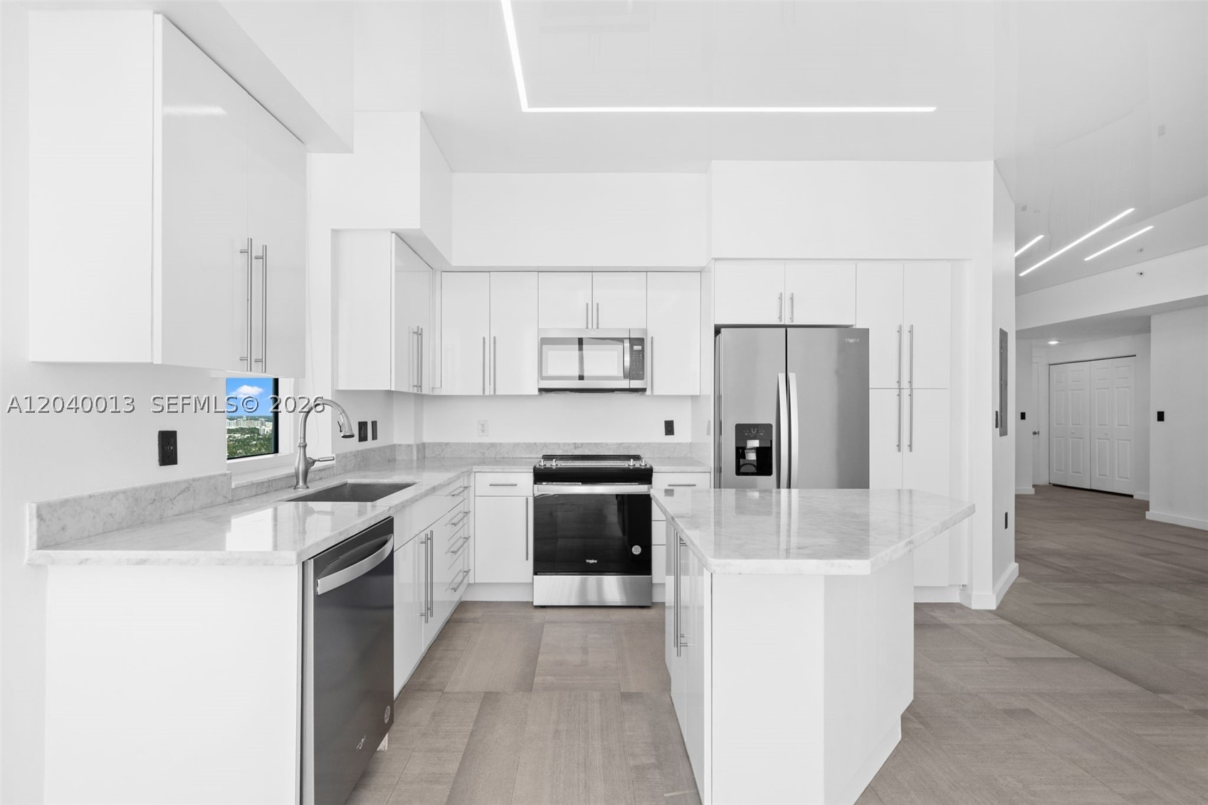 1745 E Hallandale Beach Blvd Ph05W — photo