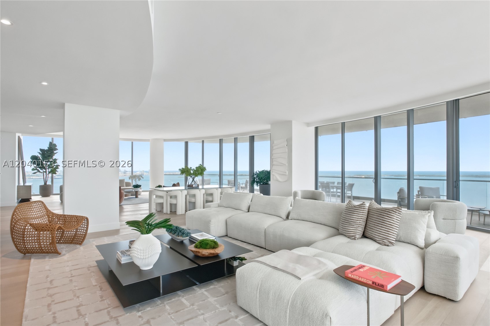 175 SE 25th. 3401/3402 — photo