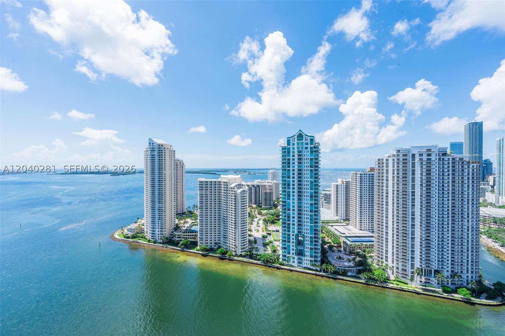 325 S Biscayne Blvd 3821 — photo