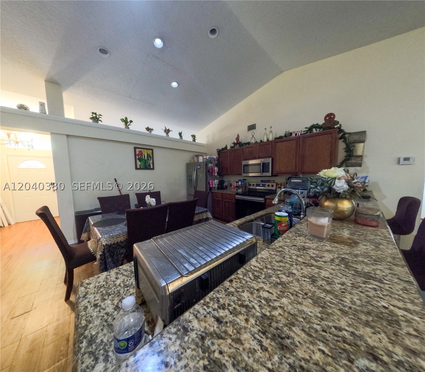 1834 SW Gemini Ln — photo