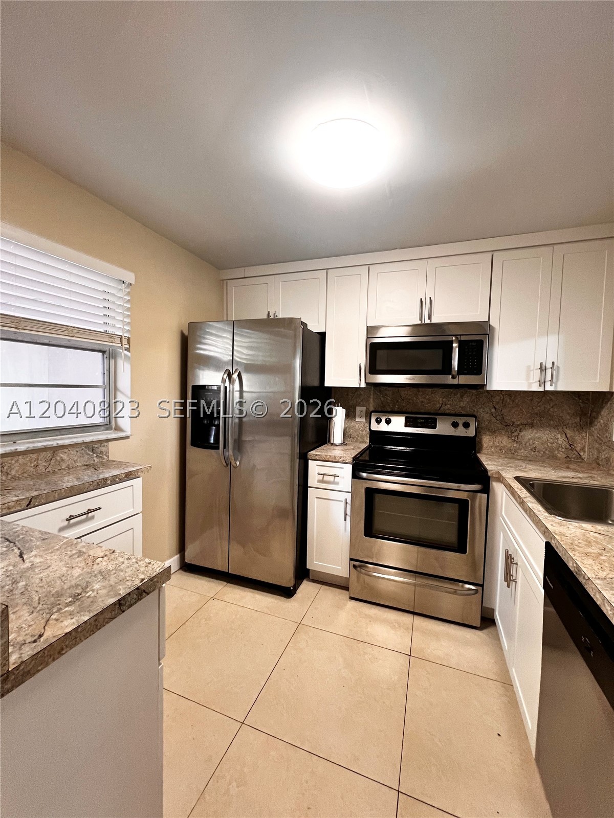 9235 Lagoon Pl 109 — photo