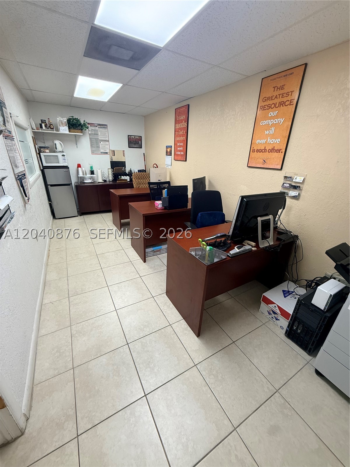 610 NW 183rd St 207 — photo