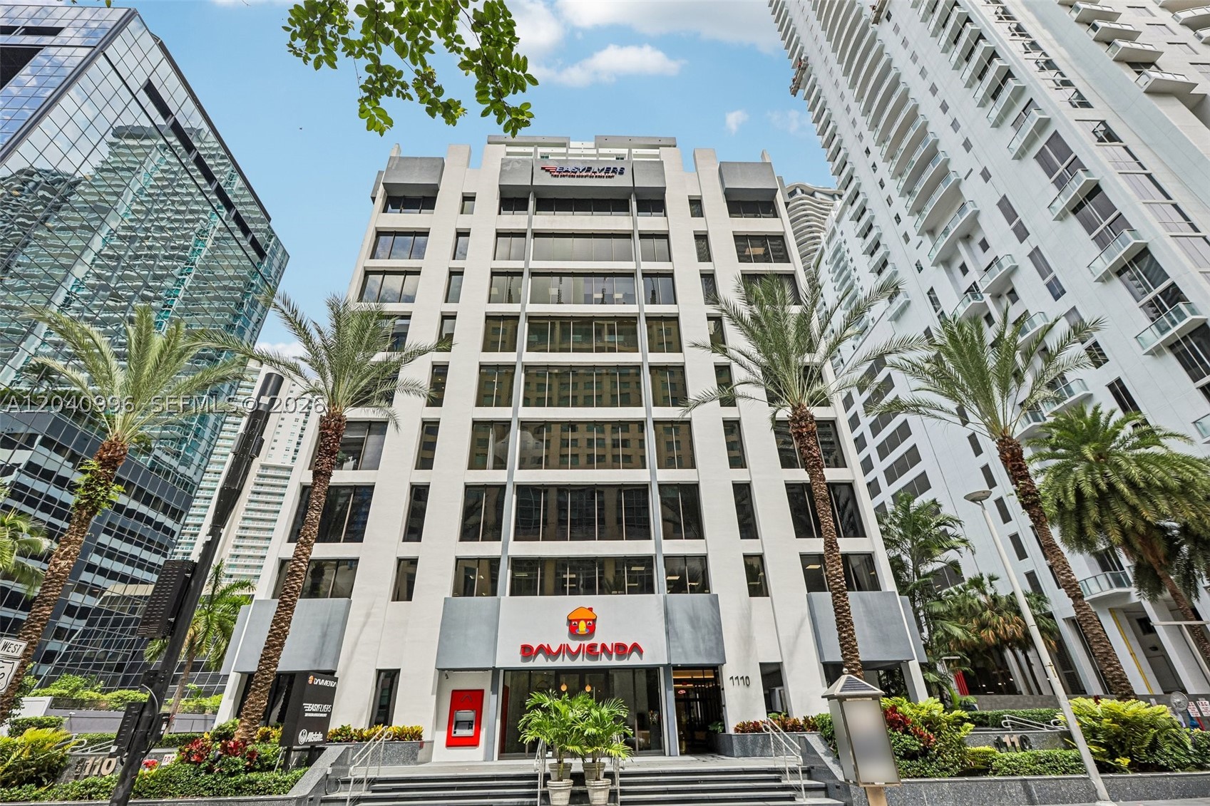 1110 Brickell Ave 512 — photo