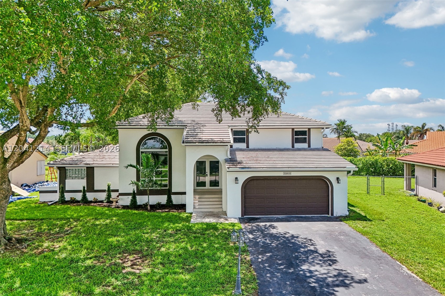 15010 E Falcons Lea Dr — photo