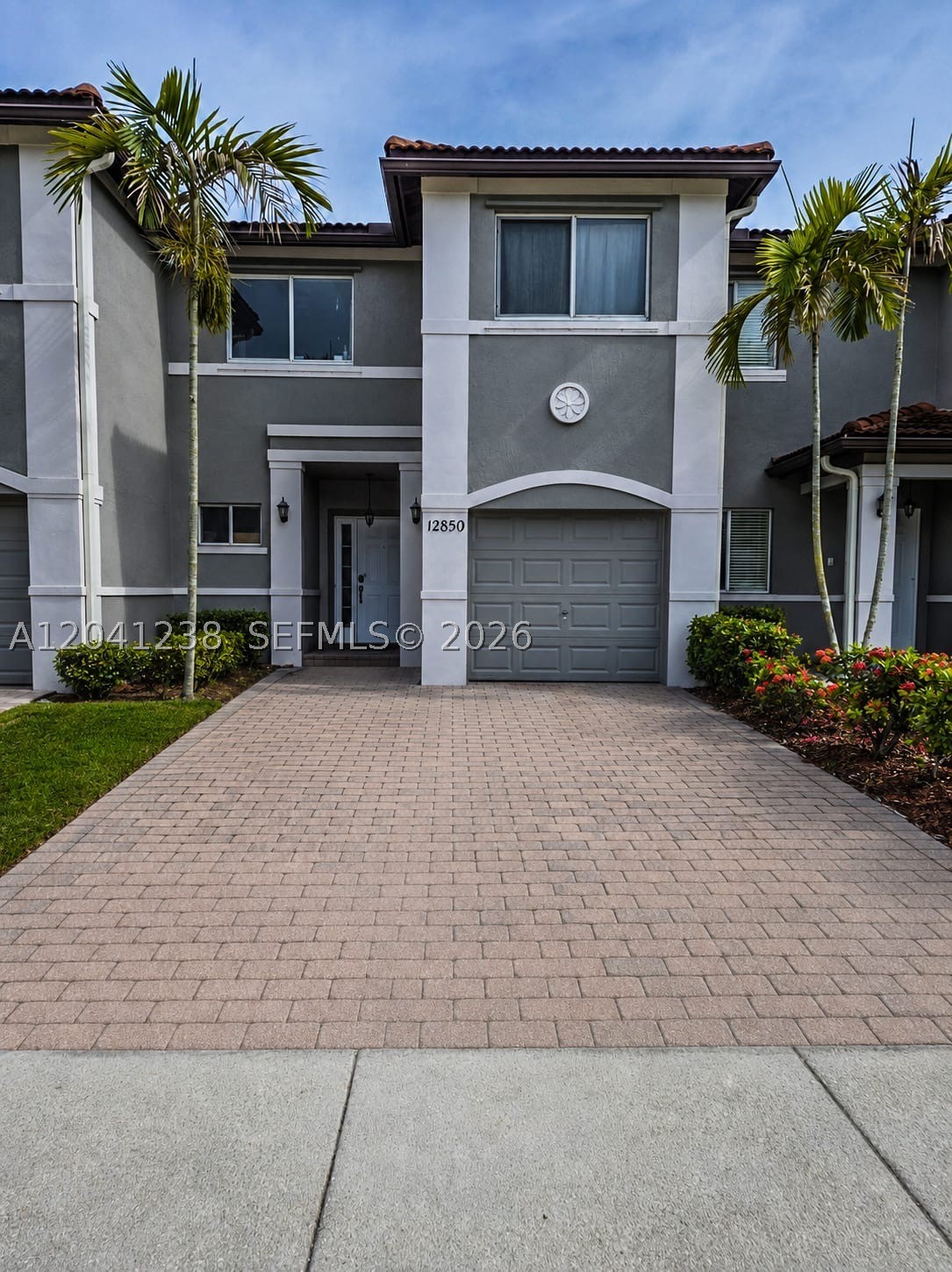 12850 SW 28th Ct — photo