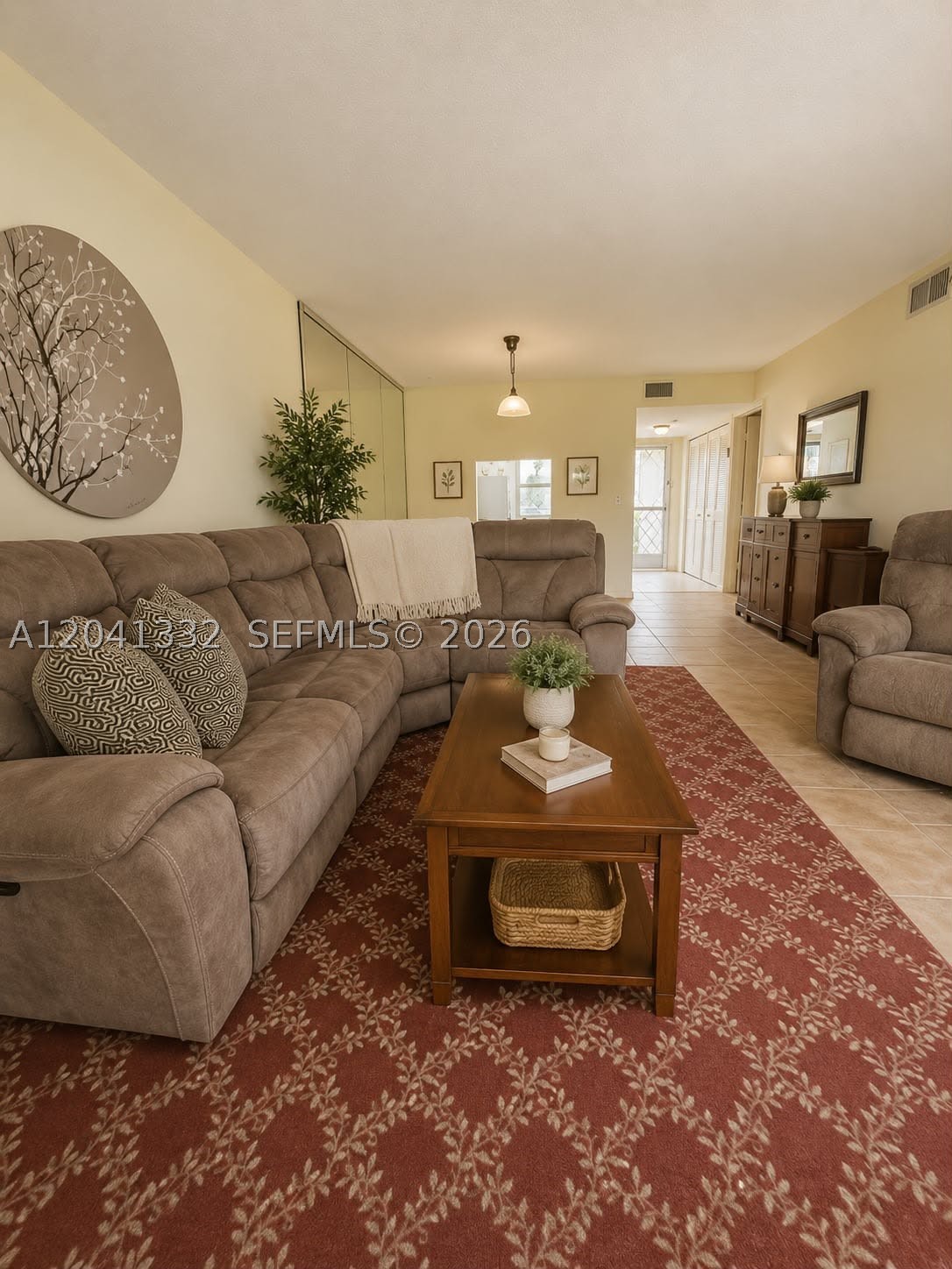 20 Abbey Ln 101 — photo