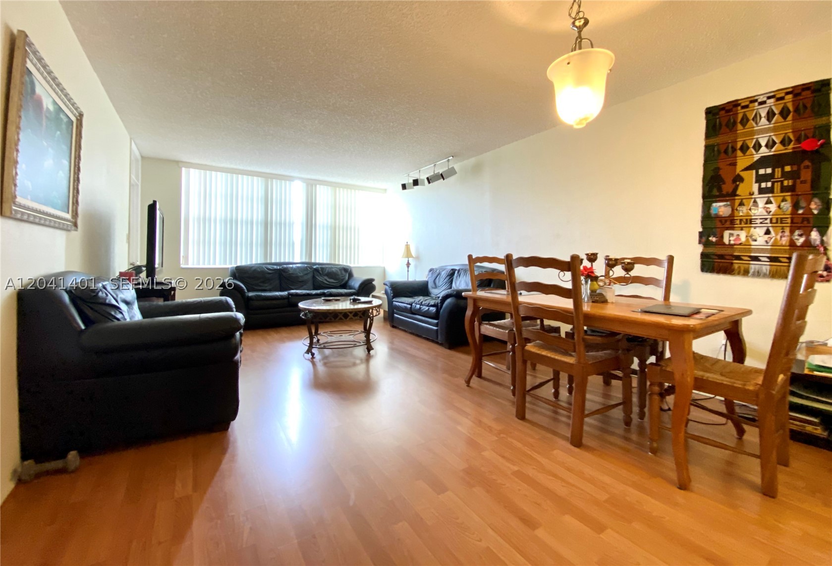 1300 Saint Charles Pl 420 — photo