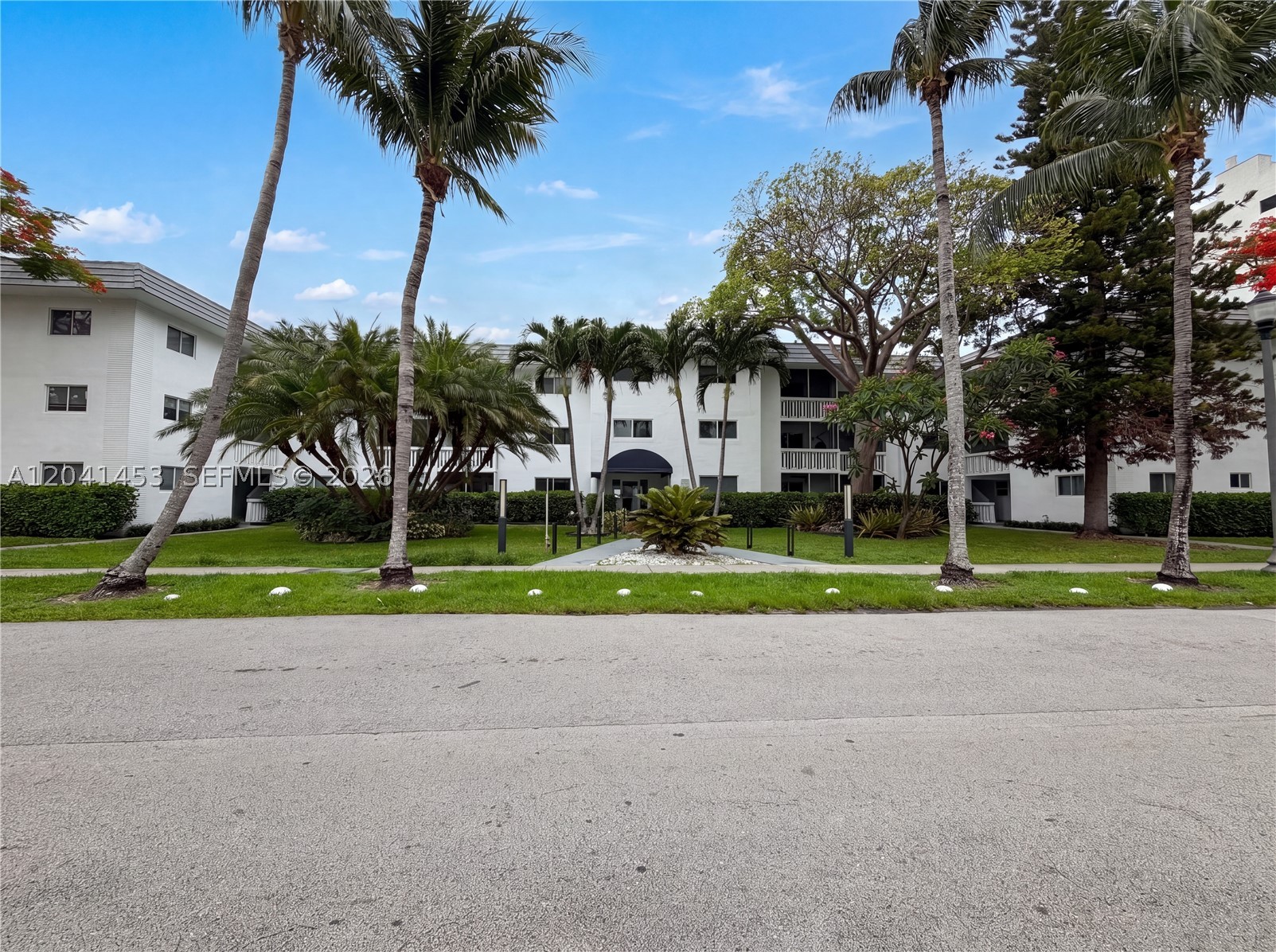 200 Galen Dr 202 — photo