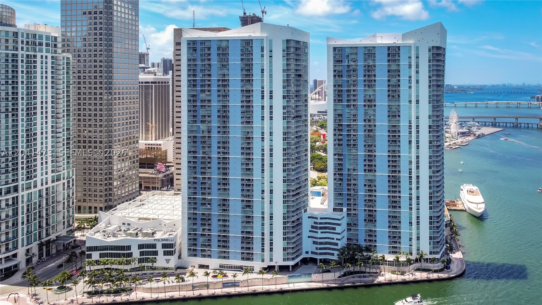 325 S Biscayne Blvd 3921 — photo