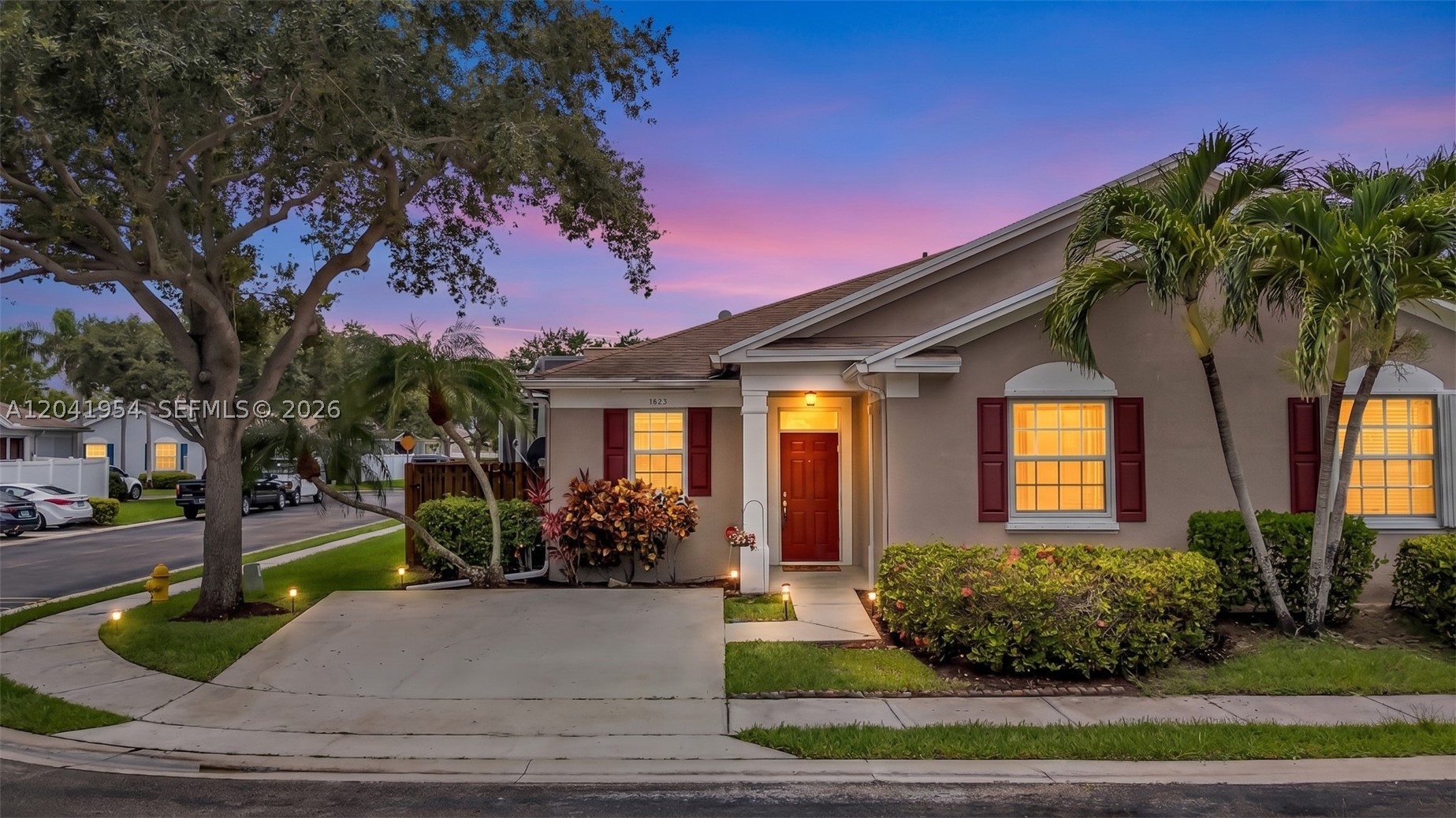 5823 Plum Harbor Cir — photo