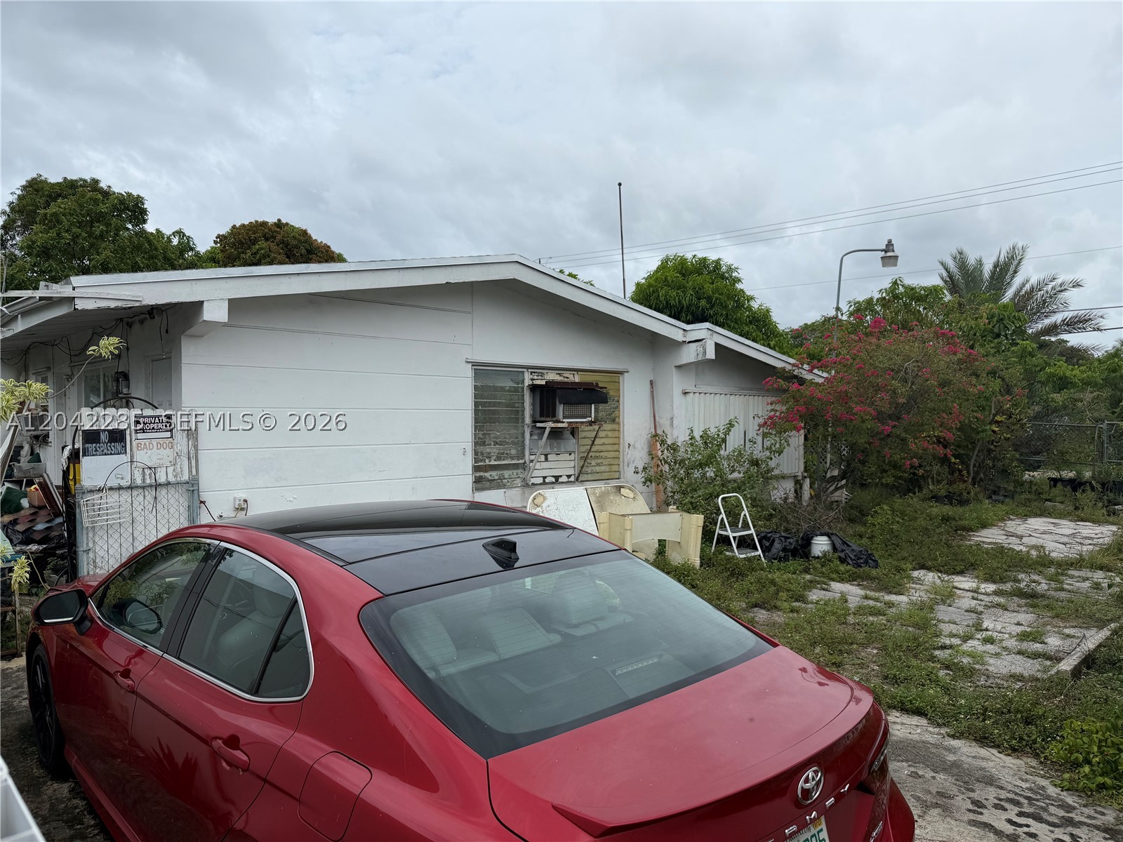 16225 NE 2nd Ave — photo