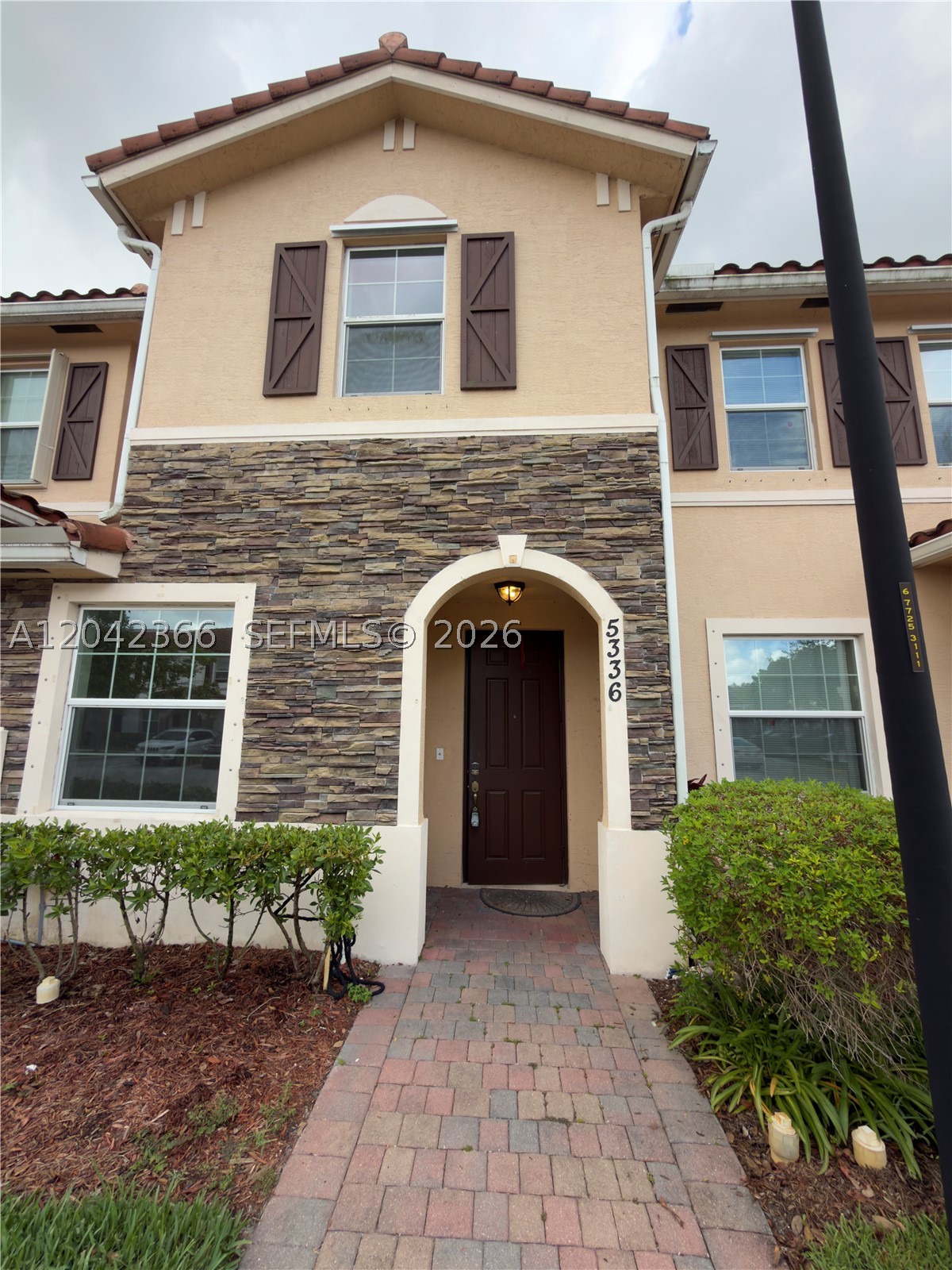 5336 Ashley River Rd — photo