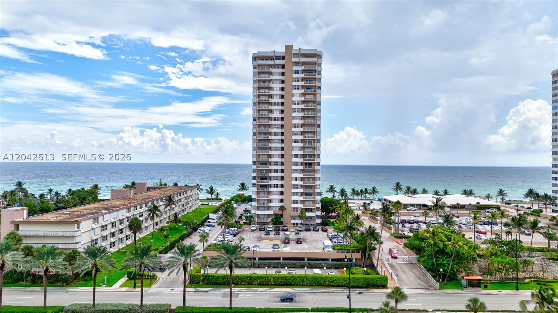 1950 S Ocean Dr. 6B — photo