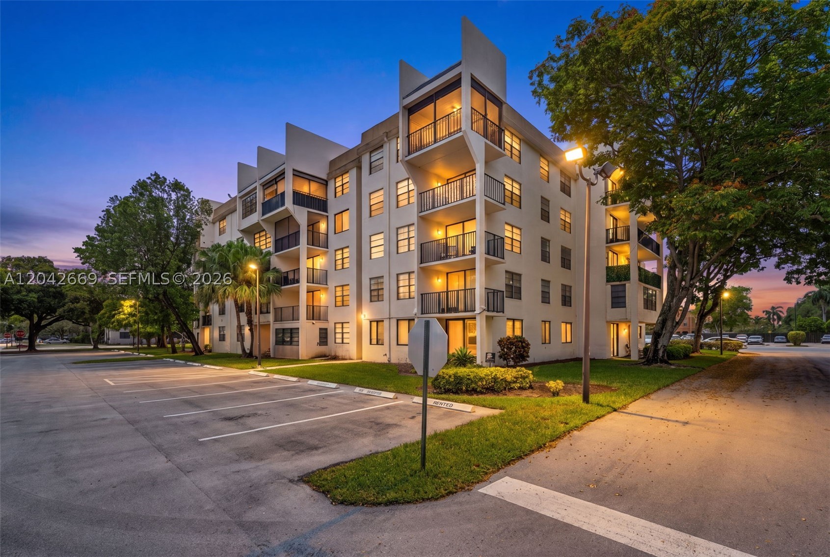 6190 Woodlands Blvd 316 — photo