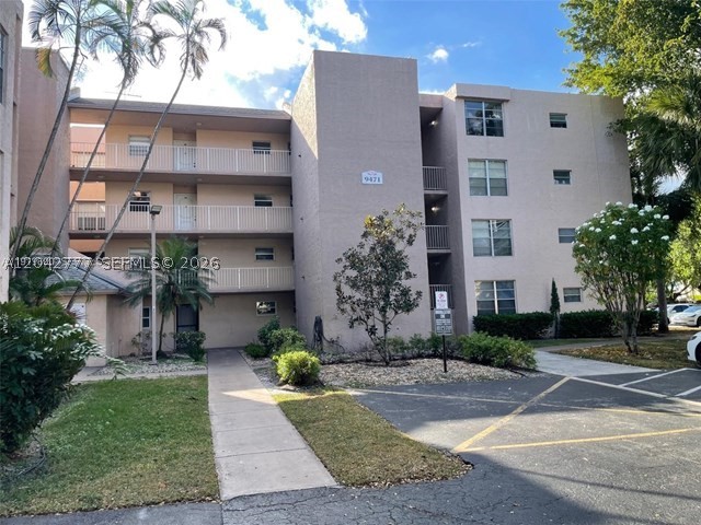 9495 Evergreen Pl 102 — photo