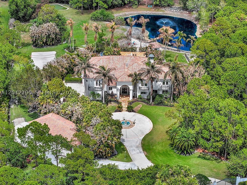 2584 SE Ranch Acres Cir — photo