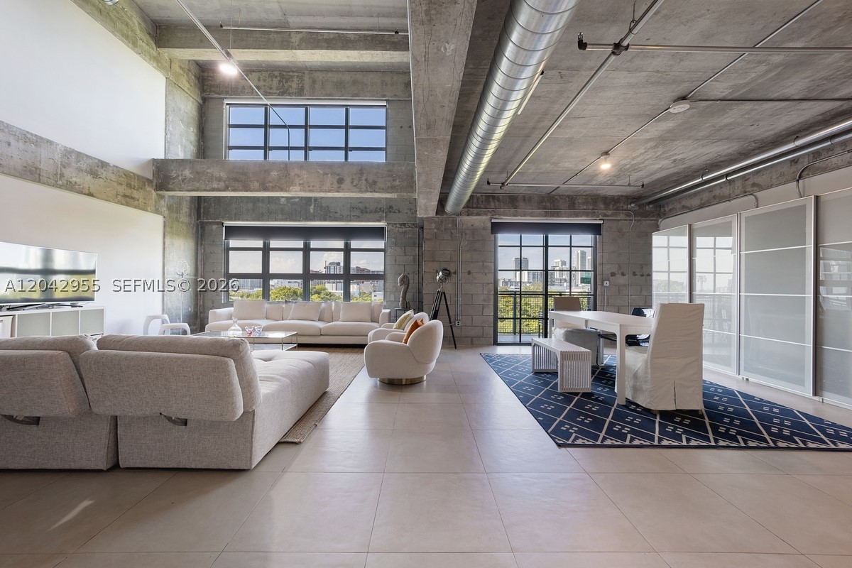 1749 NE Miami Ct 507 — photo