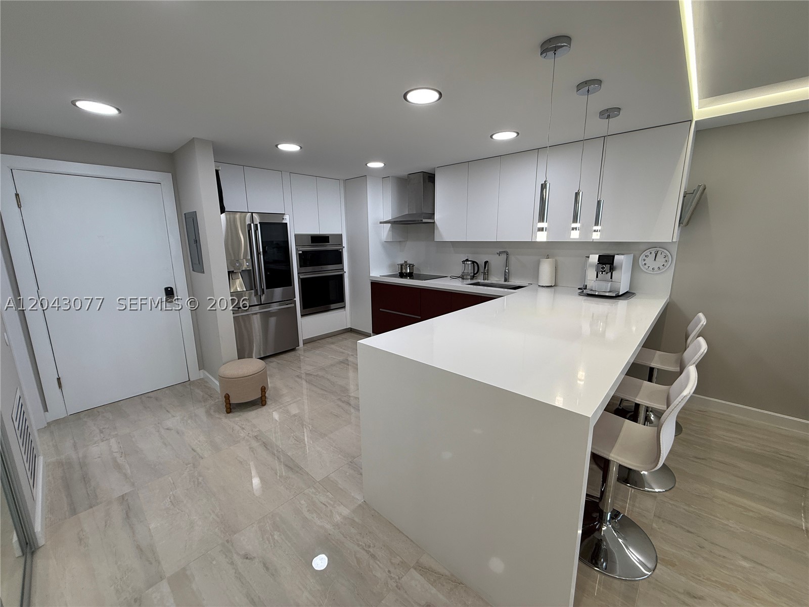 1849 S Ocean Dr Ph5 — photo
