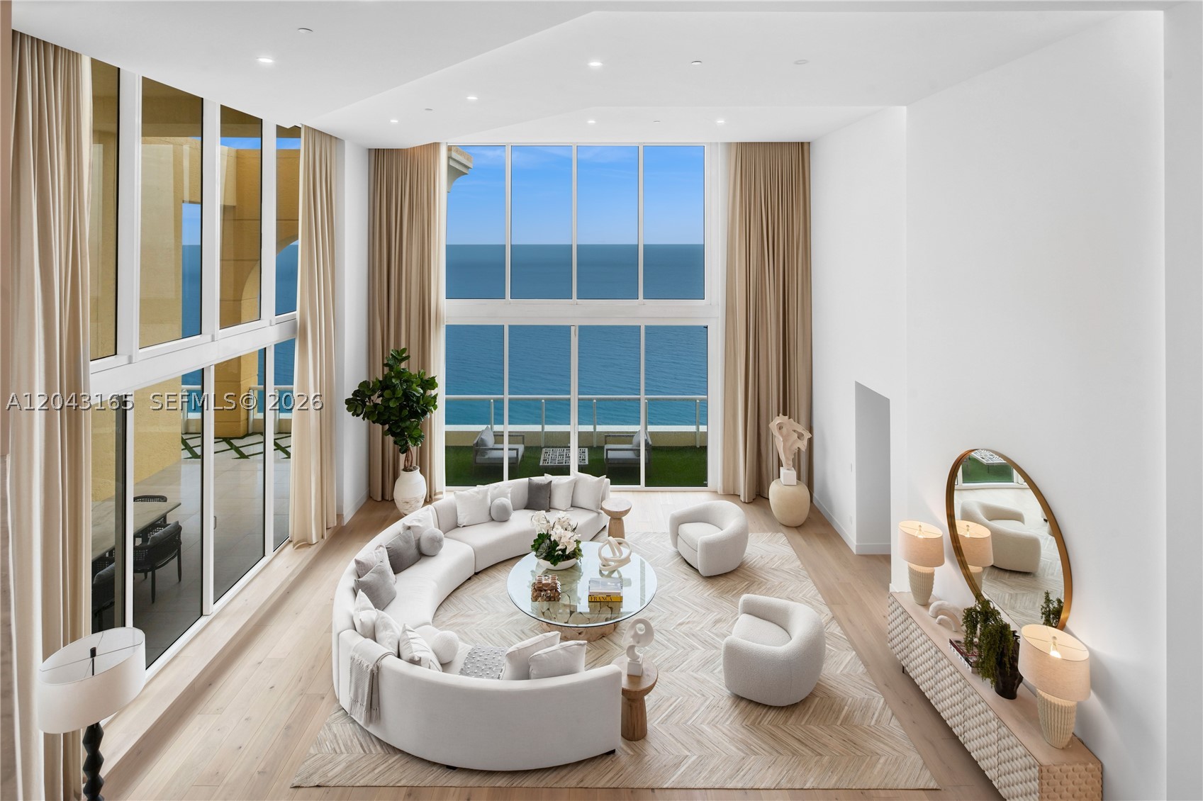 17875 Collins Ave Ph5002 — photo
