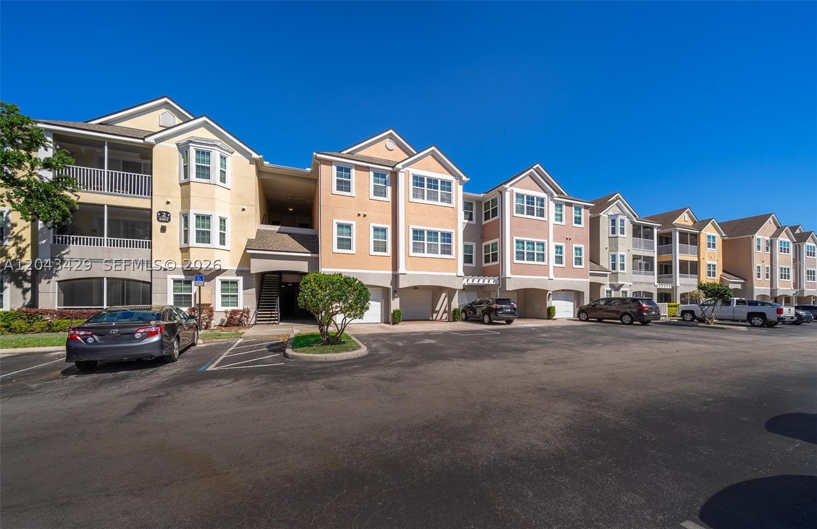 6413 Astor Village Ave 206 — photo